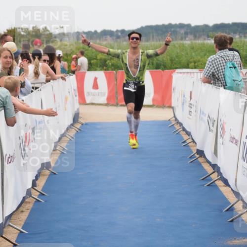 22.06.2025 - Viking Triathlon MichiJ http://msf.ph/oto/8128390 22.06.2025 15:26:43 Ziel 220, 385 meine-sportfotos.de