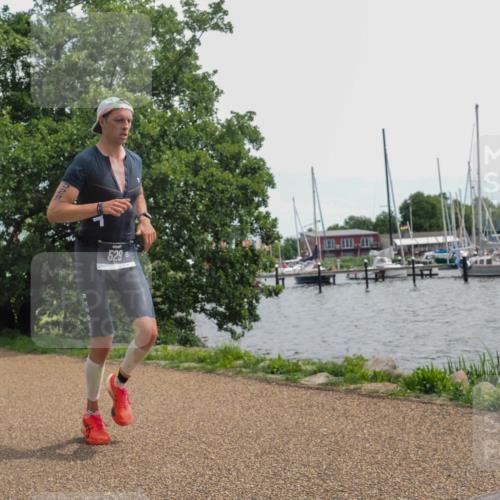 22.06.2025 - Viking Triathlon KatJ http://msf.ph/oto/8128391 22.06.2025 13:52:40 Laufen 525, 529 meine-sportfotos.de