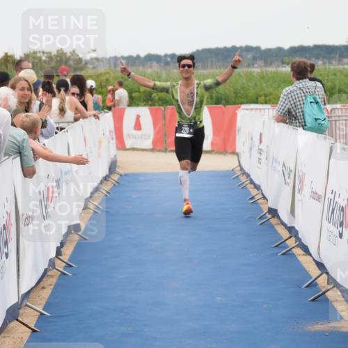 22.06.2025 - Viking Triathlon MichiJ http://msf.ph/oto/8128393 22.06.2025 15:26:43 Ziel 220, 385 meine-sportfotos.de