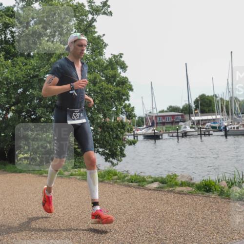 22.06.2025 - Viking Triathlon KatJ http://msf.ph/oto/8128394 22.06.2025 13:52:40 Laufen 525, 529 meine-sportfotos.de