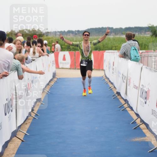 22.06.2025 - Viking Triathlon MichiJ http://msf.ph/oto/8128399 22.06.2025 15:26:43 Ziel 220, 385 meine-sportfotos.de