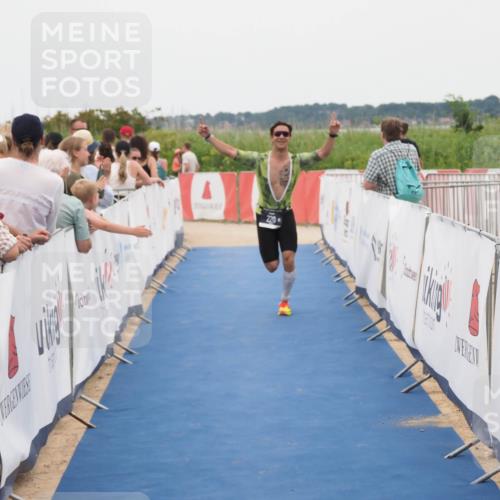22.06.2025 - Viking Triathlon MichiJ http://msf.ph/oto/8128407 22.06.2025 15:26:43 Ziel 220, 385 meine-sportfotos.de