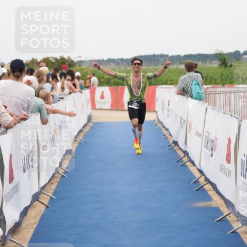 22.06.2025 - Viking Triathlon MichiJ http://msf.ph/oto/8128412 22.06.2025 15:26:44 Ziel 220 meine-sportfotos.de