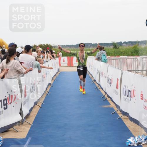 22.06.2025 - Viking Triathlon MichiJ http://msf.ph/oto/8128428 22.06.2025 15:26:44 Ziel 220 meine-sportfotos.de