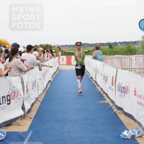 22.06.2025 - Viking Triathlon MichiJ http://msf.ph/oto/8128433 22.06.2025 15:26:44 Ziel 220 meine-sportfotos.de