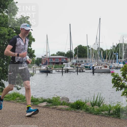 22.06.2025 - Viking Triathlon KatJ http://msf.ph/oto/8128461 22.06.2025 15:37:04 Laufen 74 meine-sportfotos.de