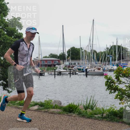 22.06.2025 - Viking Triathlon KatJ http://msf.ph/oto/8128467 22.06.2025 15:37:05 Laufen 74 meine-sportfotos.de
