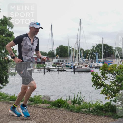 22.06.2025 - Viking Triathlon KatJ http://msf.ph/oto/8128472 22.06.2025 15:37:05 Laufen 74 meine-sportfotos.de