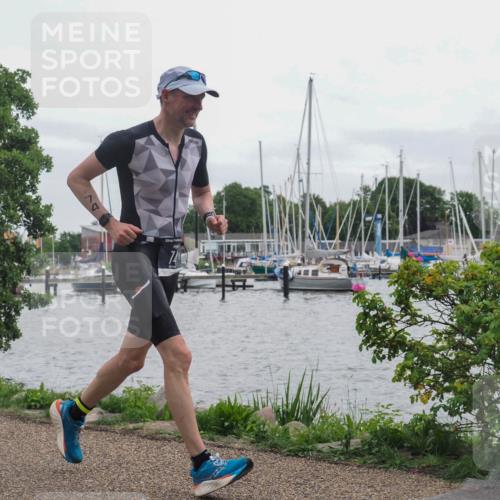 22.06.2025 - Viking Triathlon KatJ http://msf.ph/oto/8128479 22.06.2025 15:37:05 Laufen 74 meine-sportfotos.de