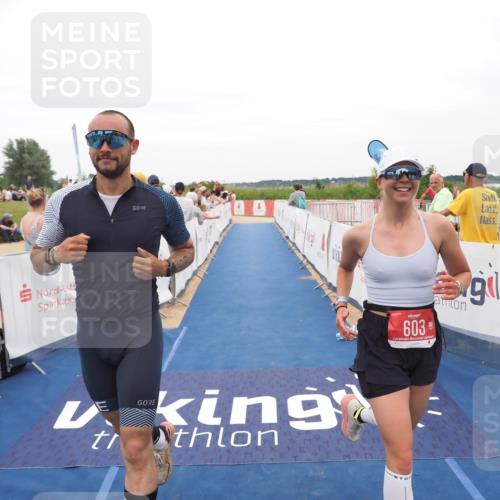 22.06.2025 - Viking Triathlon MichiJ http://msf.ph/oto/8128618 22.06.2025 15:26:59 Ziel 603 meine-sportfotos.de