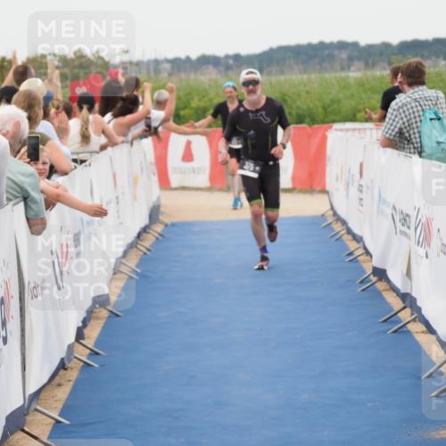 22.06.2025 - Viking Triathlon MichiJ http://msf.ph/oto/8128625 22.06.2025 15:27:06 Ziel 375 meine-sportfotos.de
