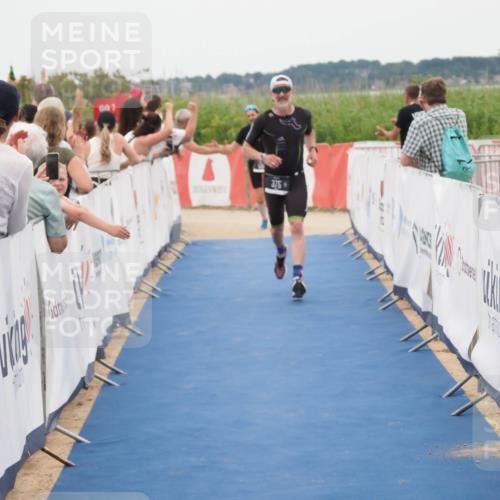 22.06.2025 - Viking Triathlon MichiJ http://msf.ph/oto/8128633 22.06.2025 15:27:06 Ziel 375 meine-sportfotos.de