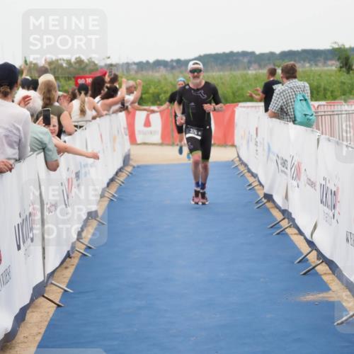 22.06.2025 - Viking Triathlon MichiJ http://msf.ph/oto/8128641 22.06.2025 15:27:07 Ziel 375 meine-sportfotos.de