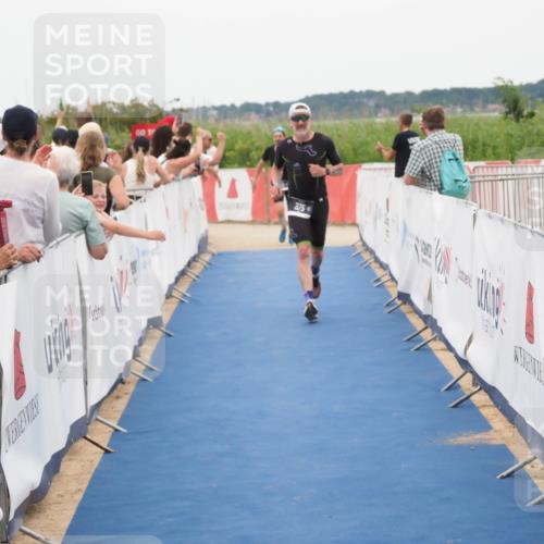 22.06.2025 - Viking Triathlon MichiJ http://msf.ph/oto/8128643 22.06.2025 15:27:07 Ziel 375 meine-sportfotos.de
