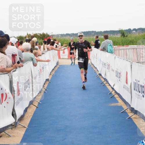 22.06.2025 - Viking Triathlon MichiJ http://msf.ph/oto/8128661 22.06.2025 15:27:08 Ziel 370, 375 meine-sportfotos.de