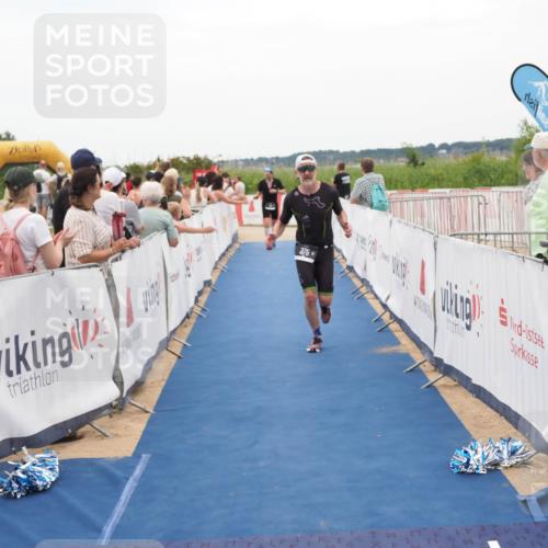 22.06.2025 - Viking Triathlon MichiJ http://msf.ph/oto/8128682 22.06.2025 15:27:08 Ziel 370, 375 meine-sportfotos.de