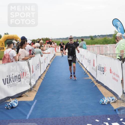 22.06.2025 - Viking Triathlon MichiJ http://msf.ph/oto/8128686 22.06.2025 15:27:09 Ziel 370, 375 meine-sportfotos.de