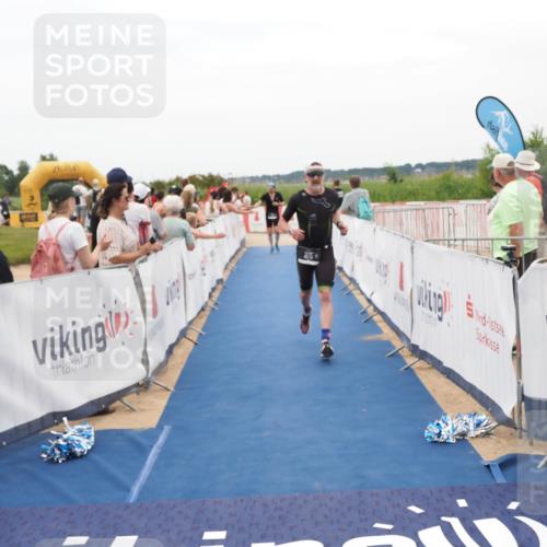 22.06.2025 - Viking Triathlon MichiJ http://msf.ph/oto/8128689 22.06.2025 15:27:09 Ziel 370, 375 meine-sportfotos.de