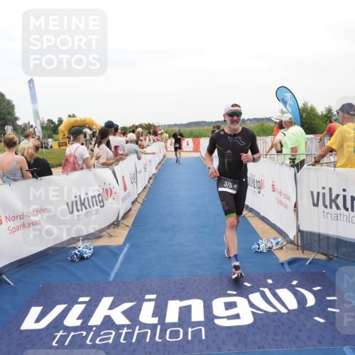 22.06.2025 - Viking Triathlon MichiJ http://msf.ph/oto/8128715 22.06.2025 15:27:10 Ziel 370, 375 meine-sportfotos.de