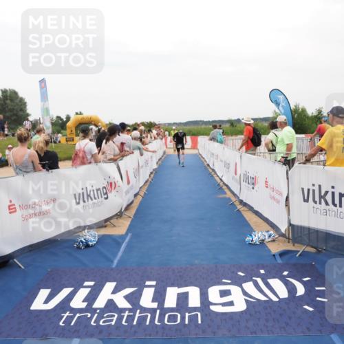 22.06.2025 - Viking Triathlon MichiJ http://msf.ph/oto/8128736 22.06.2025 15:27:12 Ziel 370, 375 meine-sportfotos.de