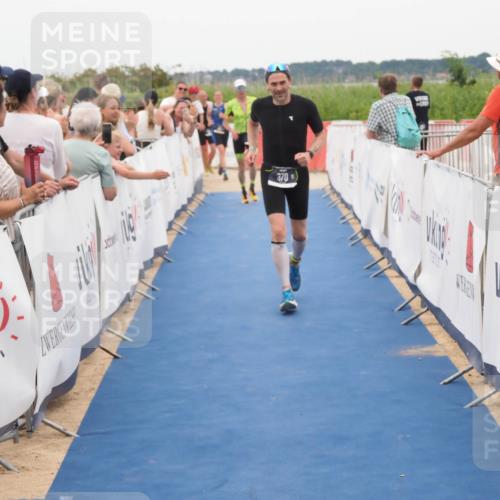 22.06.2025 - Viking Triathlon MichiJ http://msf.ph/oto/8128747 22.06.2025 15:27:13 Ziel 370, 375 meine-sportfotos.de