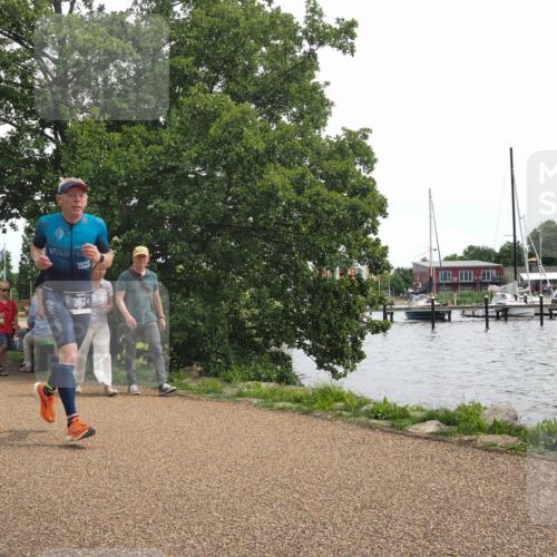 22.06.2025 - Viking Triathlon KatJ http://msf.ph/oto/8128850 22.06.2025 13:54:40 Laufen 363, 364 meine-sportfotos.de