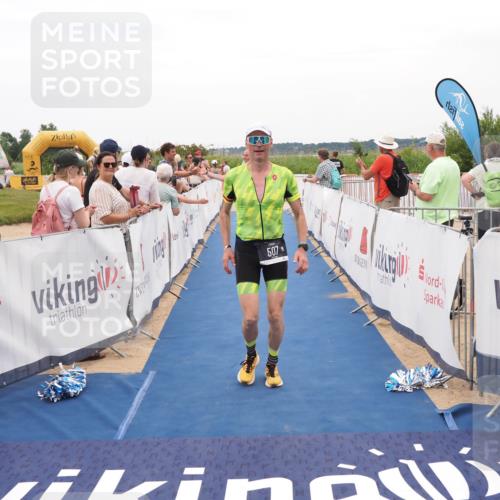22.06.2025 - Viking Triathlon MichiJ http://msf.ph/oto/8128868 22.06.2025 15:27:20 Ziel 110, 383, 507 meine-sportfotos.de