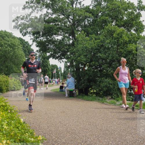 22.06.2025 - Viking Triathlon KatJ http://msf.ph/oto/8128917 22.06.2025 13:54:47 Laufen 133, 365, 601 meine-sportfotos.de