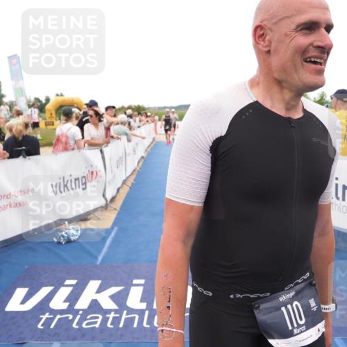 22.06.2025 - Viking Triathlon MichiJ http://msf.ph/oto/8128987 22.06.2025 15:27:28 Ziel 110, 487, 513 meine-sportfotos.de