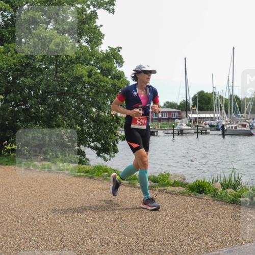22.06.2025 - Viking Triathlon KatJ http://msf.ph/oto/8128989 22.06.2025 13:55:05 Laufen 649 meine-sportfotos.de