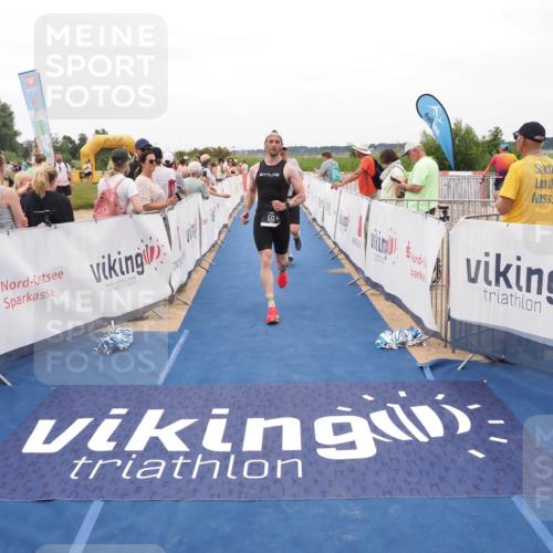 22.06.2025 - Viking Triathlon MichiJ http://msf.ph/oto/8129039 22.06.2025 15:27:32 Ziel 487, 513 meine-sportfotos.de