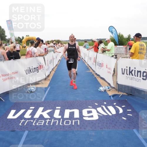 22.06.2025 - Viking Triathlon MichiJ http://msf.ph/oto/8129046 22.06.2025 15:27:32 Ziel 487, 513 meine-sportfotos.de