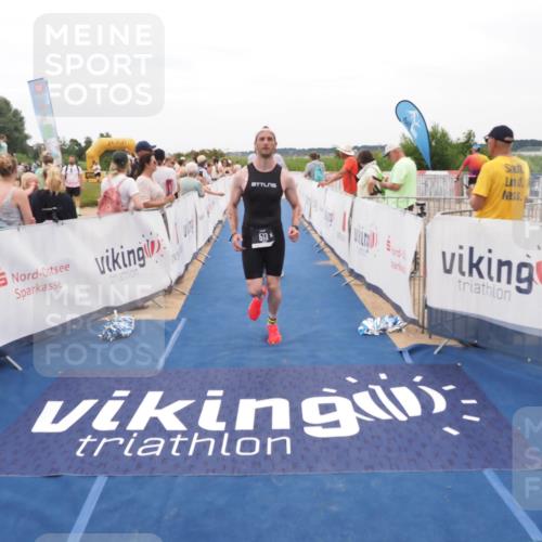 22.06.2025 - Viking Triathlon MichiJ http://msf.ph/oto/8129052 22.06.2025 15:27:33 Ziel 487, 513 meine-sportfotos.de