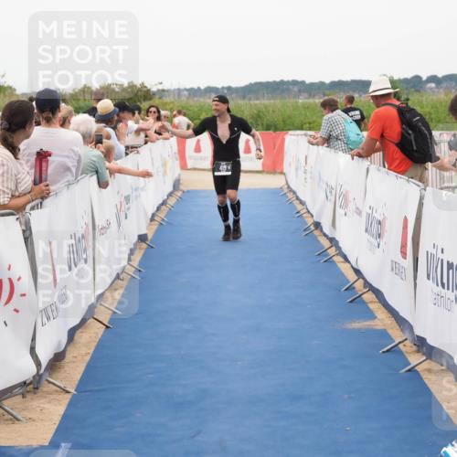 22.06.2025 - Viking Triathlon MichiJ http://msf.ph/oto/8129111 22.06.2025 15:27:43 Ziel 419 meine-sportfotos.de