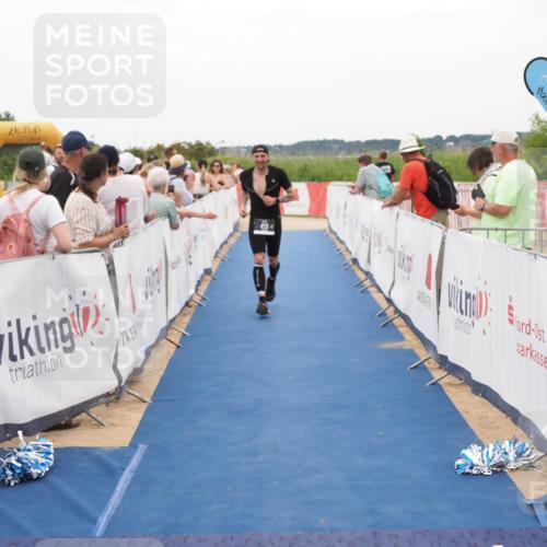 22.06.2025 - Viking Triathlon MichiJ http://msf.ph/oto/8129144 22.06.2025 15:27:45 Ziel 419 meine-sportfotos.de