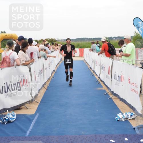 22.06.2025 - Viking Triathlon MichiJ http://msf.ph/oto/8129154 22.06.2025 15:27:45 Ziel 419 meine-sportfotos.de