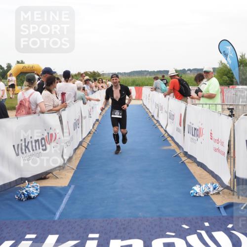 22.06.2025 - Viking Triathlon MichiJ http://msf.ph/oto/8129166 22.06.2025 15:27:45 Ziel 419 meine-sportfotos.de