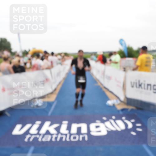 22.06.2025 - Viking Triathlon MichiJ http://msf.ph/oto/8129192 22.06.2025 15:27:47 Ziel 419 meine-sportfotos.de