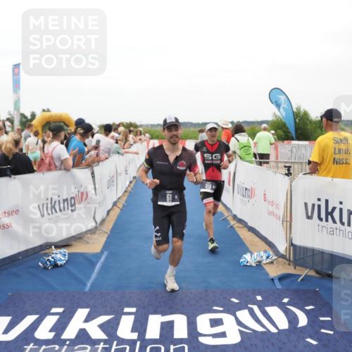22.06.2025 - Viking Triathlon MichiJ http://msf.ph/oto/8129312 22.06.2025 15:28:05 Ziel 61, 313 meine-sportfotos.de