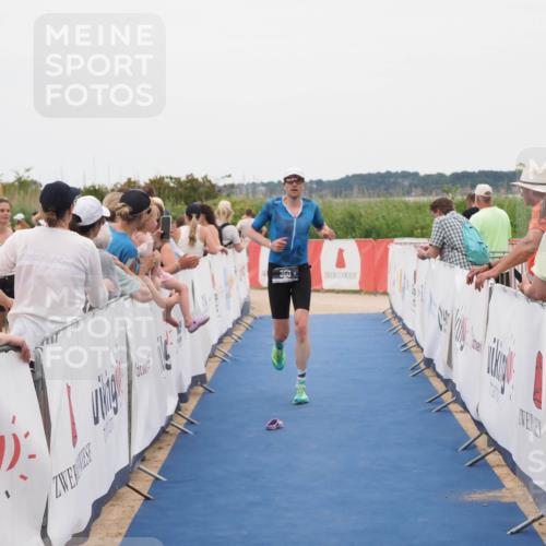 22.06.2025 - Viking Triathlon MichiJ http://msf.ph/oto/8129334 22.06.2025 15:28:28 Ziel 157, 350 meine-sportfotos.de