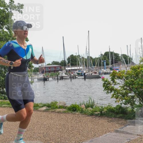 22.06.2025 - Viking Triathlon KatJ http://msf.ph/oto/8129366 22.06.2025 13:56:21 Laufen 11, 123 meine-sportfotos.de