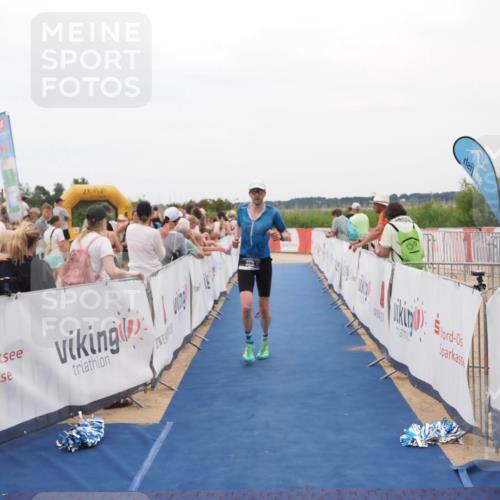 22.06.2025 - Viking Triathlon MichiJ http://msf.ph/oto/8129379 22.06.2025 15:28:30 Ziel 157, 350 meine-sportfotos.de