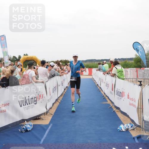 22.06.2025 - Viking Triathlon MichiJ http://msf.ph/oto/8129383 22.06.2025 15:28:30 Ziel 157, 350 meine-sportfotos.de