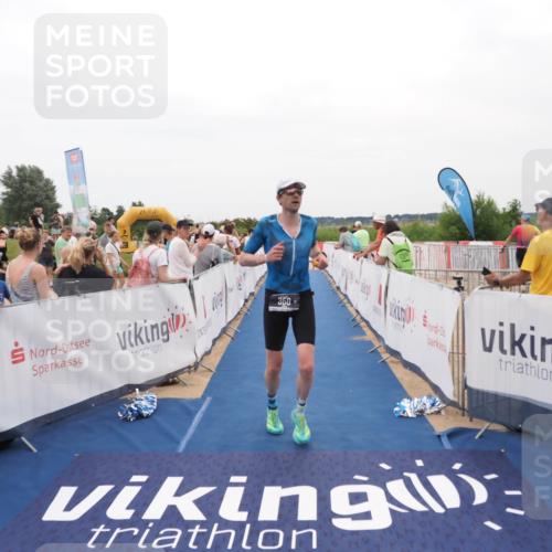 22.06.2025 - Viking Triathlon MichiJ http://msf.ph/oto/8129406 22.06.2025 15:28:31 Ziel 157, 350 meine-sportfotos.de