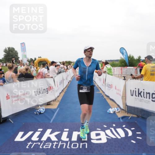 22.06.2025 - Viking Triathlon MichiJ http://msf.ph/oto/8129415 22.06.2025 15:28:31 Ziel 157, 350 meine-sportfotos.de