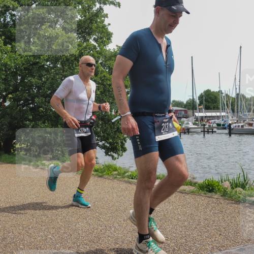 22.06.2025 - Viking Triathlon KatJ http://msf.ph/oto/8129432 22.06.2025 13:56:50 Laufen 205, 213 meine-sportfotos.de