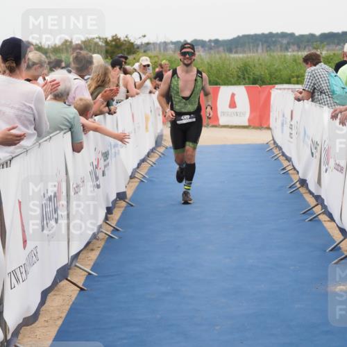 22.06.2025 - Viking Triathlon MichiJ http://msf.ph/oto/8129439 22.06.2025 15:28:46 Ziel 296 meine-sportfotos.de