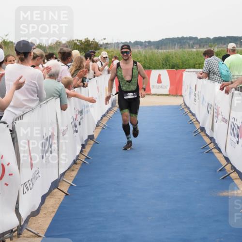 22.06.2025 - Viking Triathlon MichiJ http://msf.ph/oto/8129447 22.06.2025 15:28:47 Ziel 296 meine-sportfotos.de