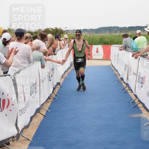 22.06.2025 - Viking Triathlon MichiJ http://msf.ph/oto/8129449 22.06.2025 15:28:47 Ziel 296 meine-sportfotos.de