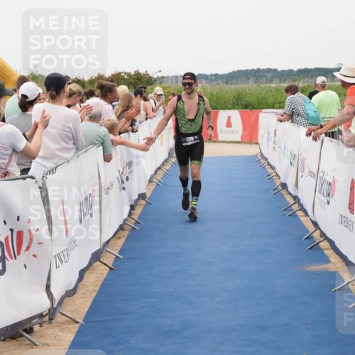22.06.2025 - Viking Triathlon MichiJ http://msf.ph/oto/8129453 22.06.2025 15:28:47 Ziel 296 meine-sportfotos.de